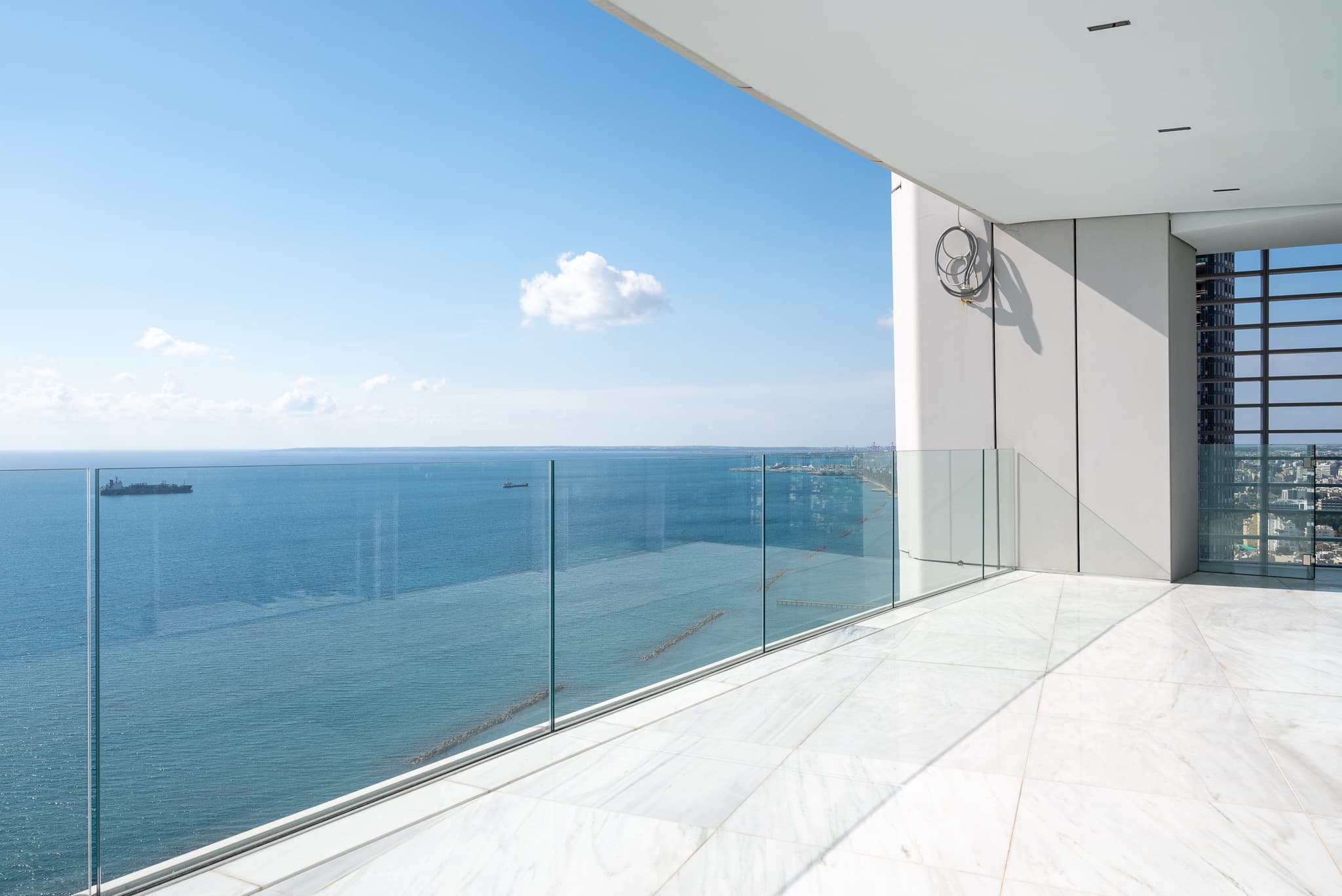 ONE — Sky Residence 2401, Limassol 15